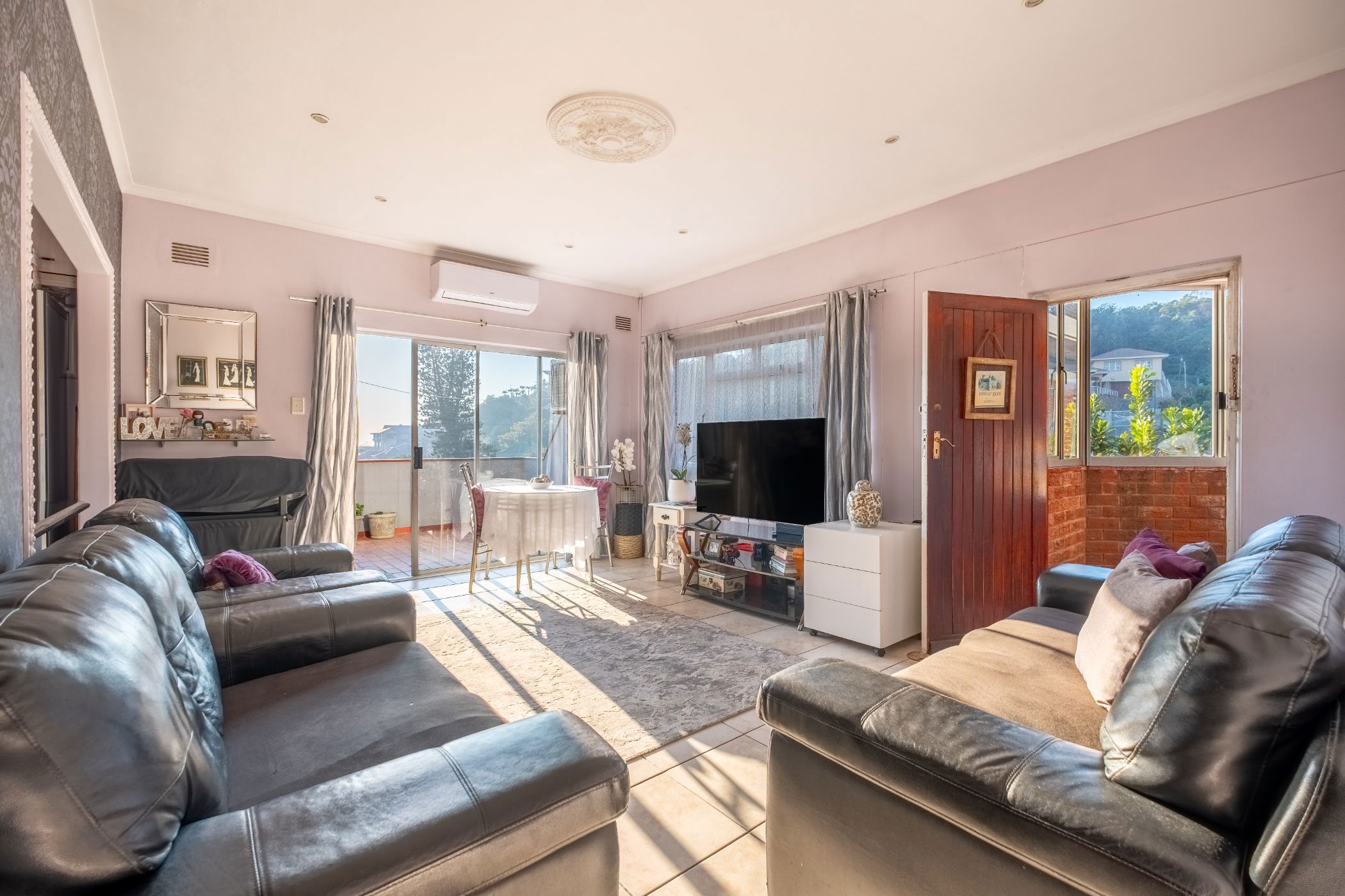 Apartment sold in Isipingo Beach - 1WB1707508