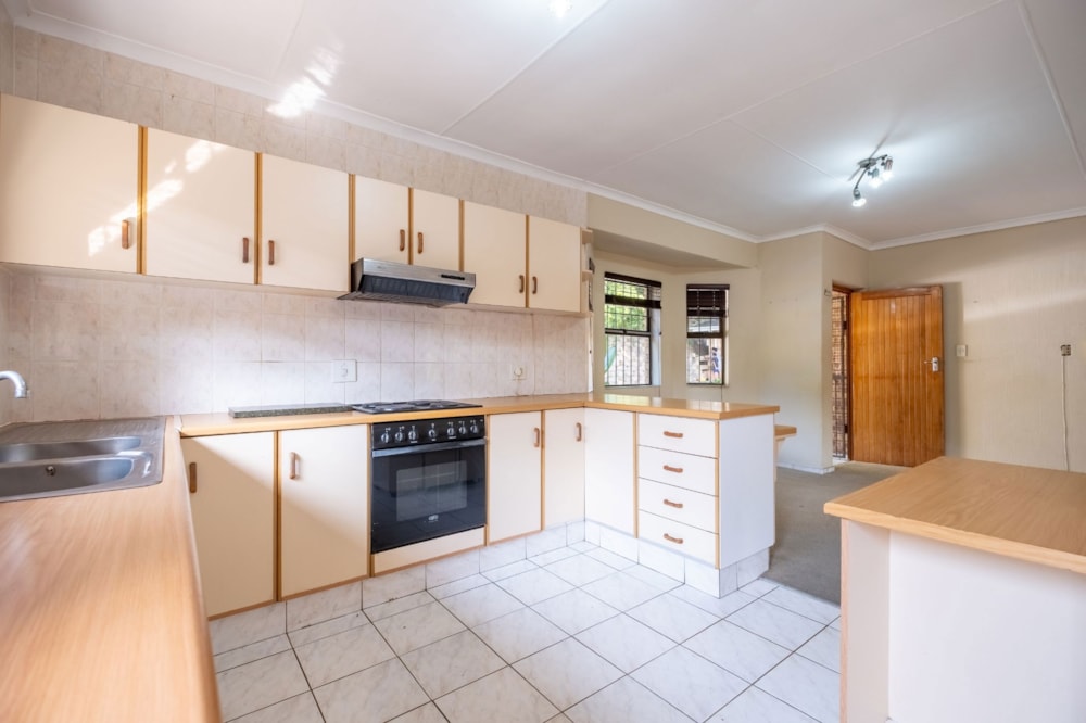 Townhouse for sale in Amanzimtoti - 1WB1708654 Townhouse for sale in Amanzimtoti - 1WB1708654