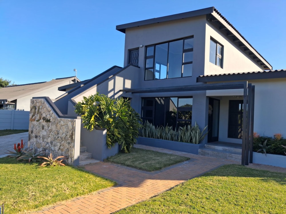 House for sale in Stilbaai West - 1SR1677866 House for sale in Stilbaai West - 1SR1677866