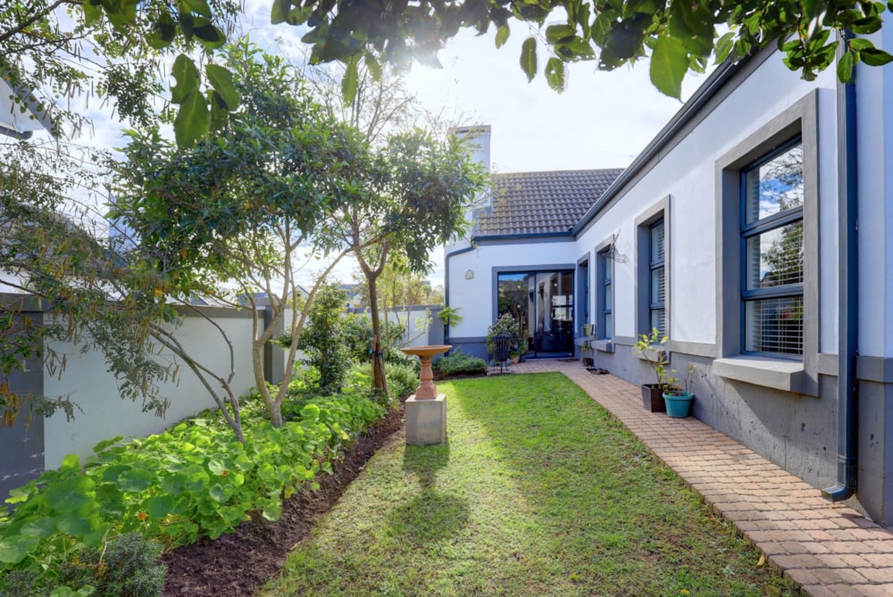 House for sale in Blue Mountain - GEO1706732 House for sale in Blue Mountain - GEO1706732