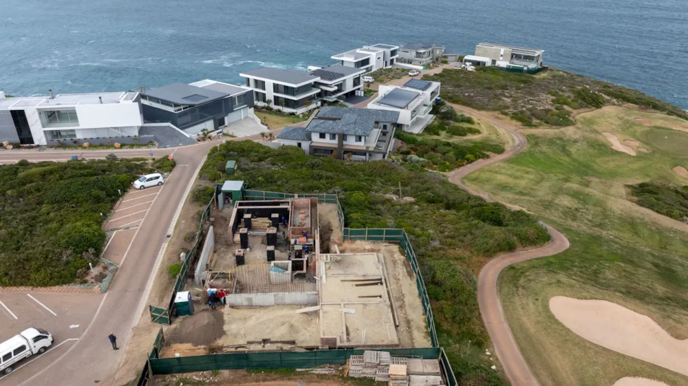 House for sale in Pinnacle Point Golf Estate - 1MB1679526