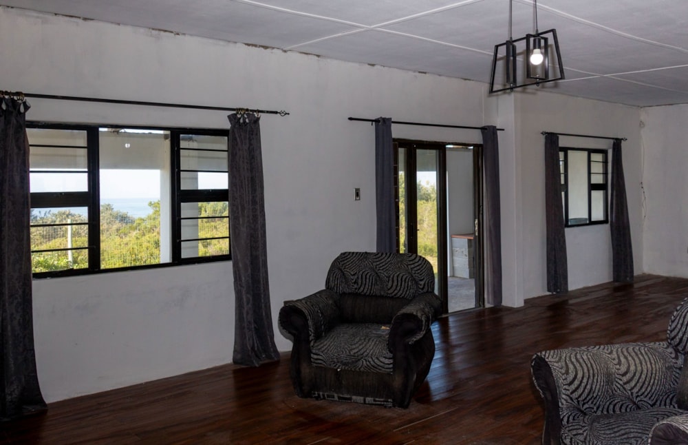 Beach bungalow for sale in Cannon Rocks - 1KO1703432 Beach bungalow for sale in Cannon Rocks - 1KO1703432