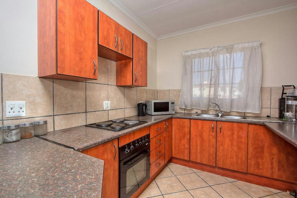 Townhouse for sale in Terenure - KTP1707411 Townhouse for sale in Terenure - KTP1707411