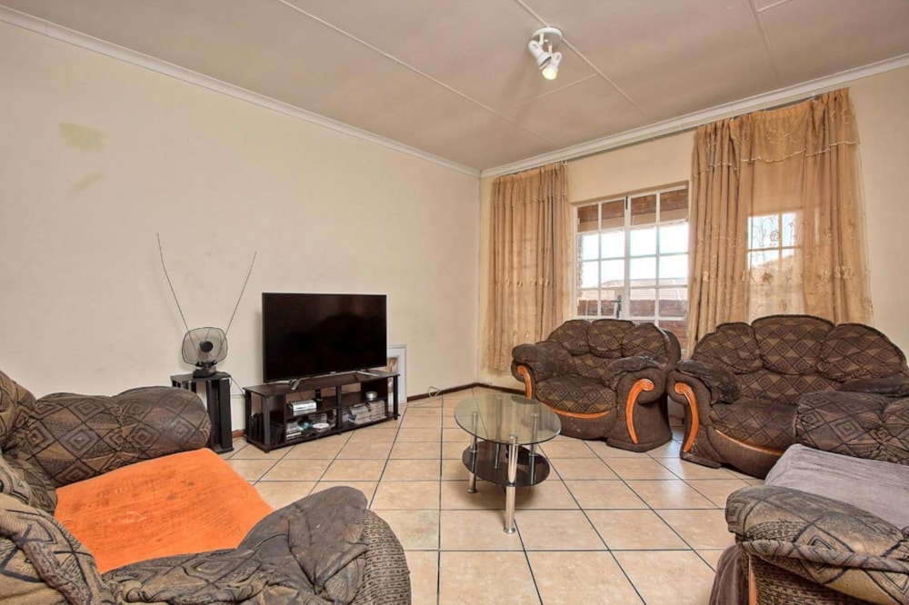 Townhouse for sale in Terenure - KTP1707411 Townhouse for sale in Terenure - KTP1707411