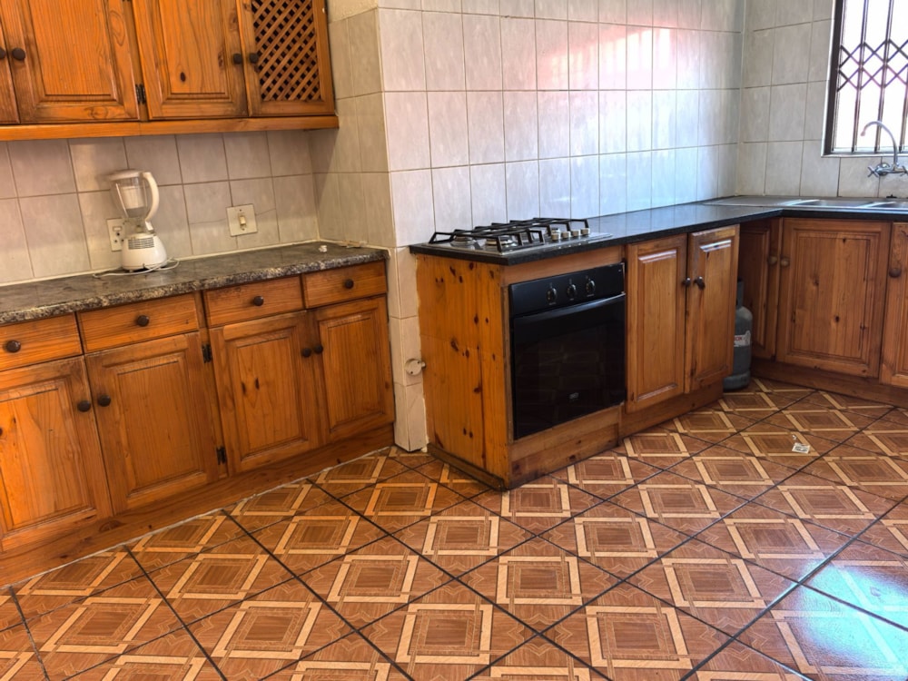 Apartment to rent in Selection Park - 1SP1747277