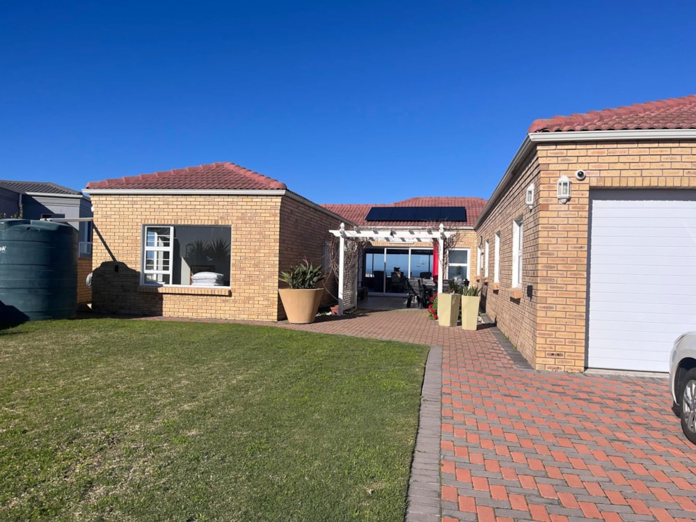 House let in Yzerfontein - LBL1708916 House let in Yzerfontein - LBL1708916