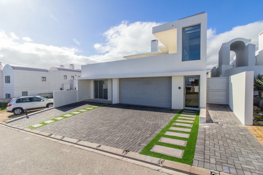 House for sale in Paradise Beach, Langebaan - LA1698900 House for sale in Paradise Beach, Langebaan - LA1698900