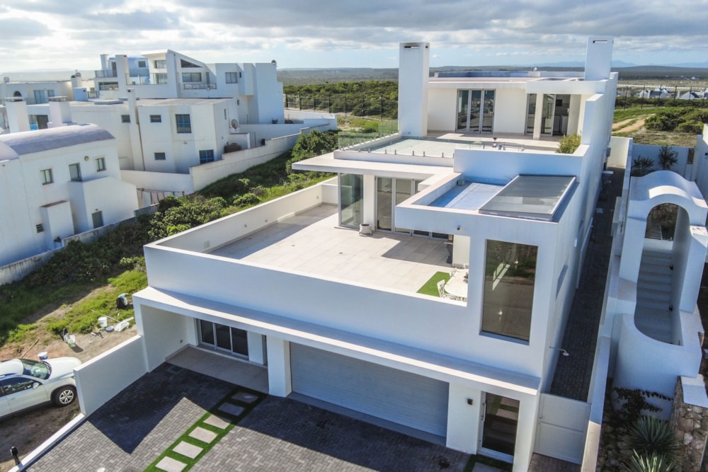 House for sale in Paradise Beach, Langebaan - LA1698900 House for sale in Paradise Beach, Langebaan - LA1698900