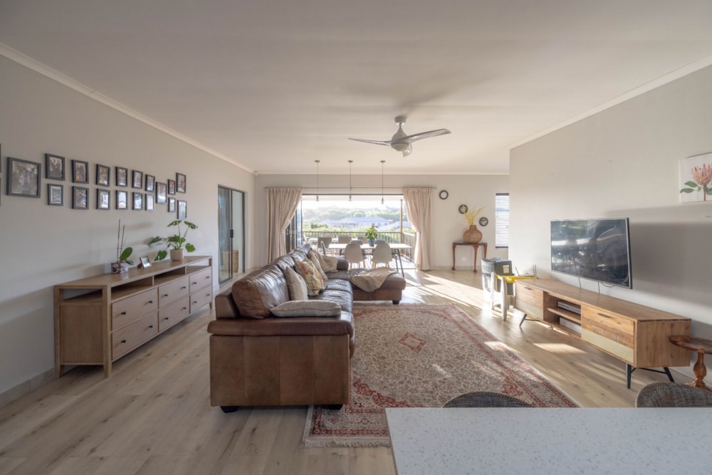 Security complex home for sale in Forest Downs - 1PF1708234 Security complex home for sale in Forest Downs - 1PF1708234