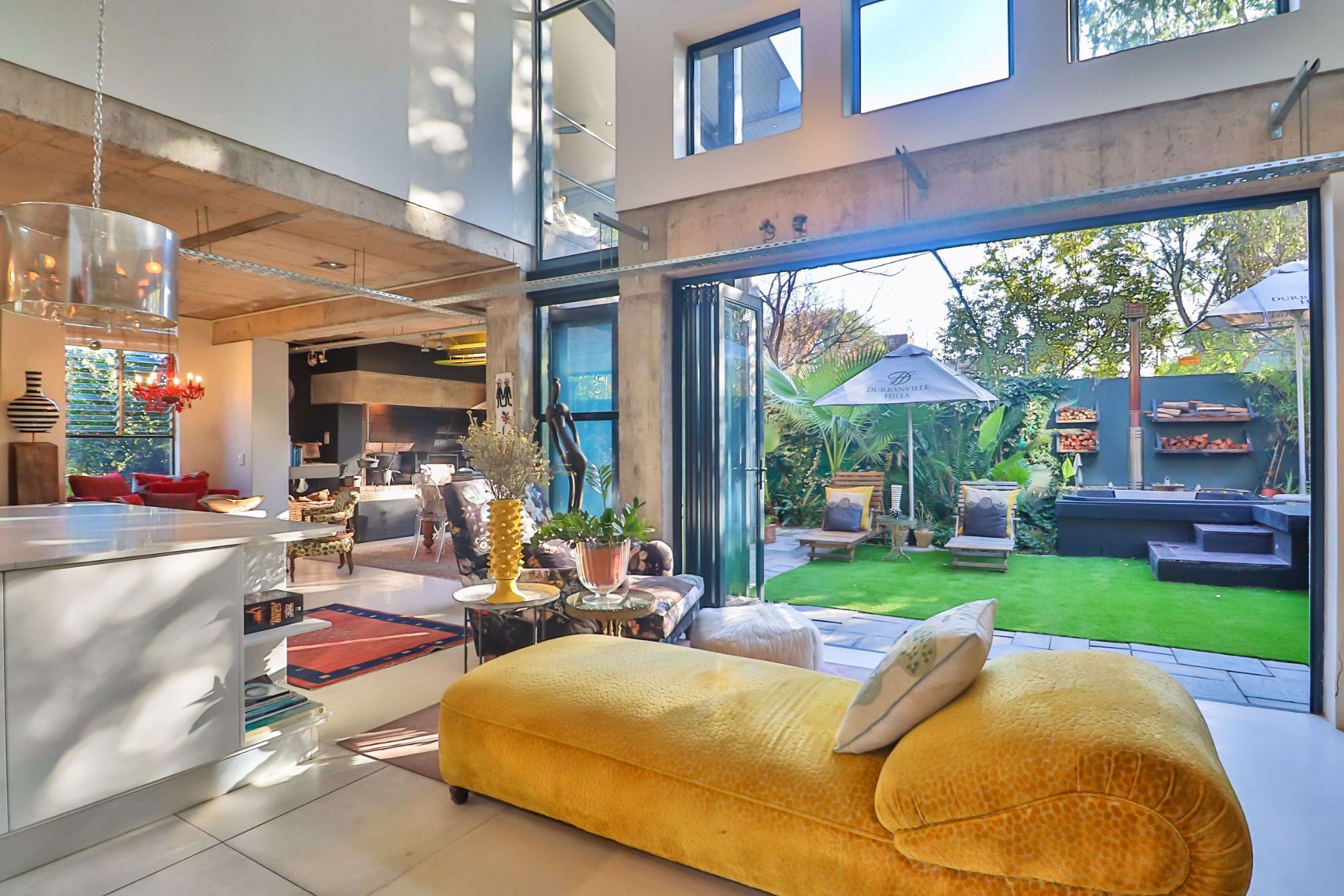 Commercial restaurant for sale in Oudtshoorn North - 1OU1707114