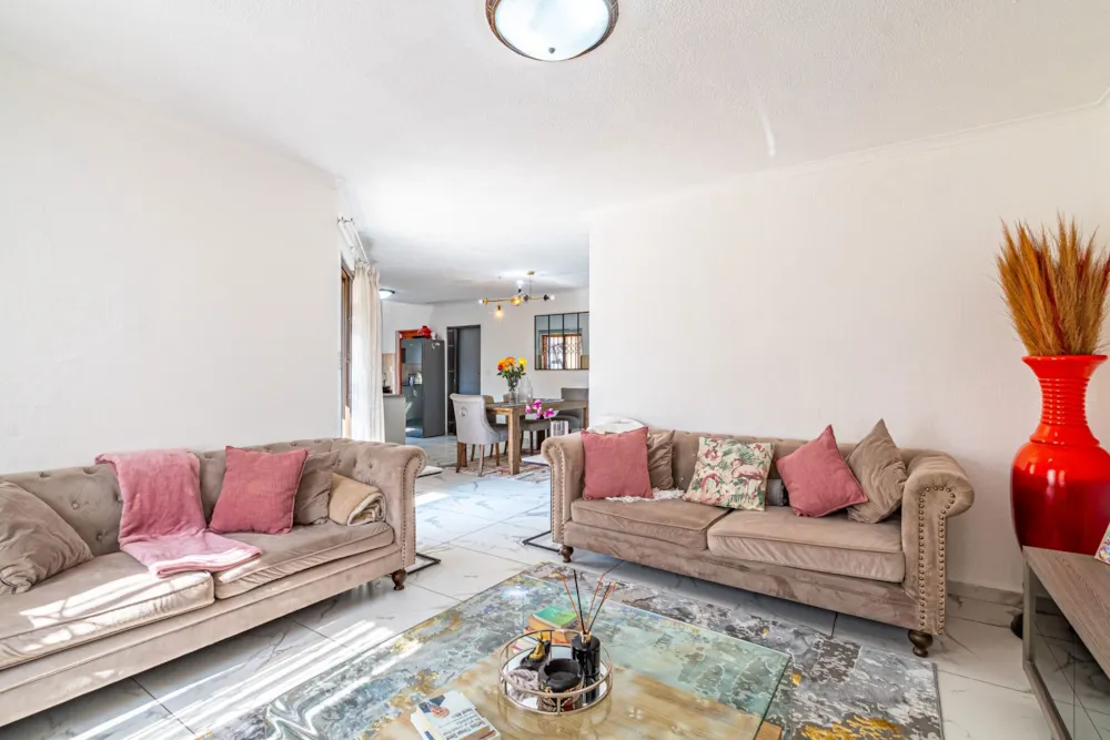 Apartment sold in Country View, Midrand - MR1708892