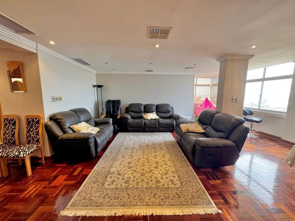 Apartment for sale in North Beach Durban - 1DA1709251 Apartment for sale in North Beach Durban - 1DA1709251