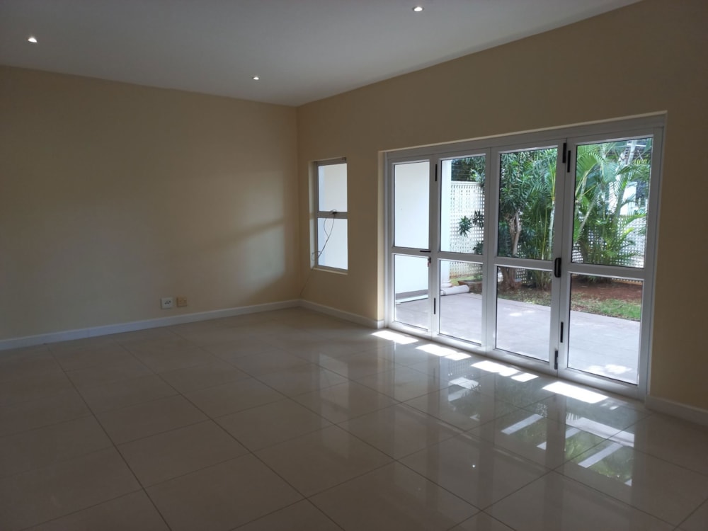 Apartment to rent in La Lucia - 1ND1707149 Apartment to rent in La Lucia - 1ND1707149