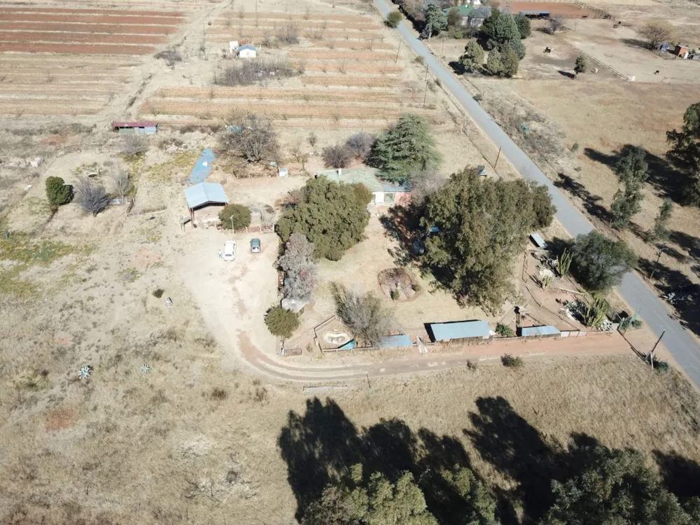 Smallholding sold in Bains Vlei - 1BX1708802