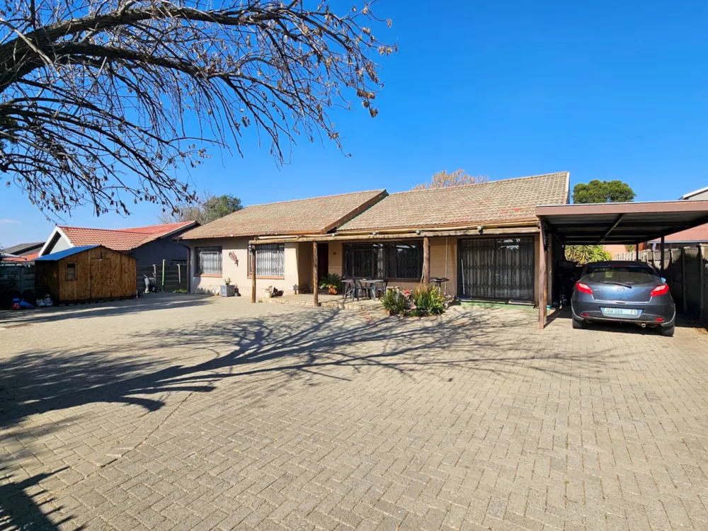 House sold in Uitsig, Bloemfontein - 1BX1709370 House sold in Uitsig, Bloemfontein - 1BX1709370