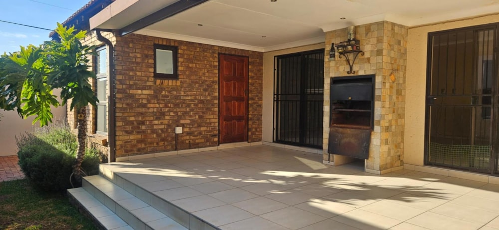 Townhouse let in New Redruth - 1GV1707382