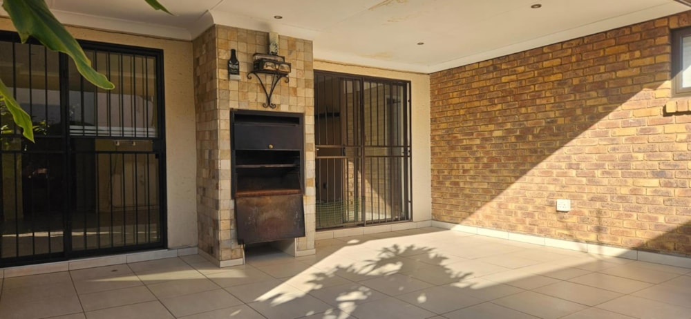 Townhouse let in New Redruth - 1GV1707382