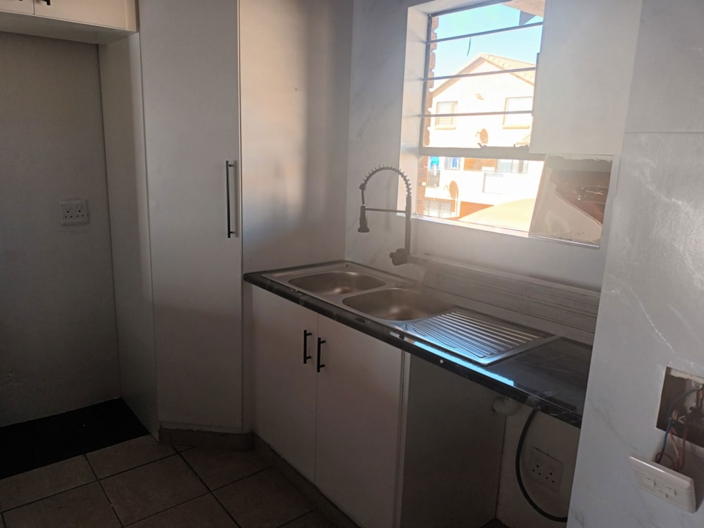 Townhouse let in Dalpark - 1BJ1533734 Townhouse let in Dalpark - 1BJ1533734