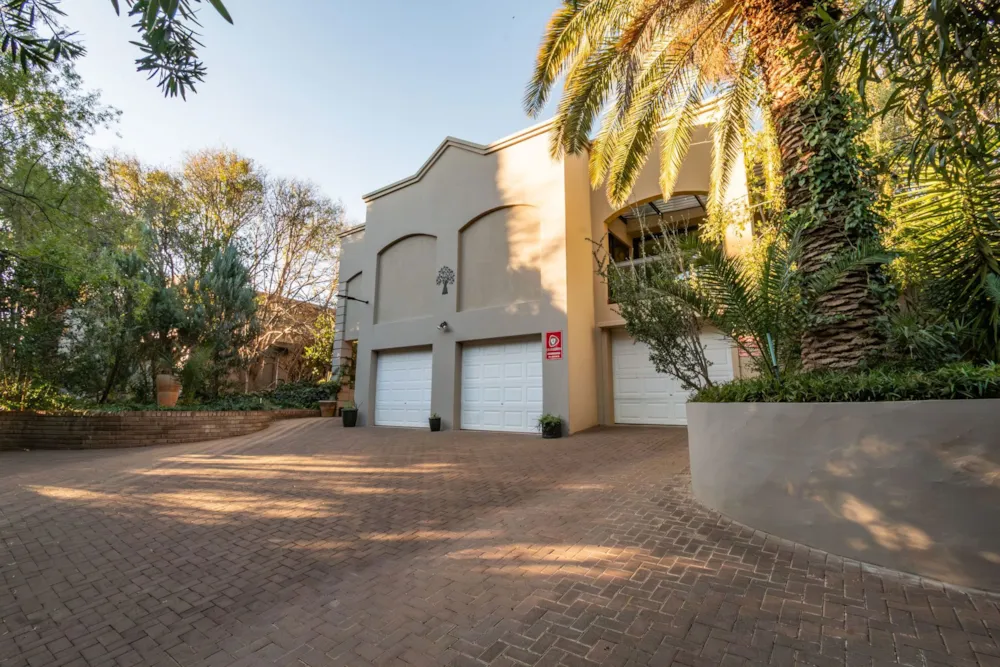 Double-storey house for sale in Westdene, Bloemfontein - 1BX1707556 Double-storey house for sale in Westdene, Bloemfontein - 1BX1707556