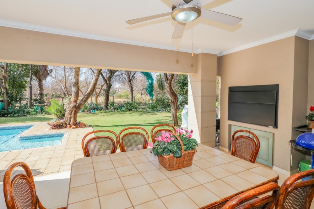 House for sale in Westlake, Hartbeespoort - 1HR1708983