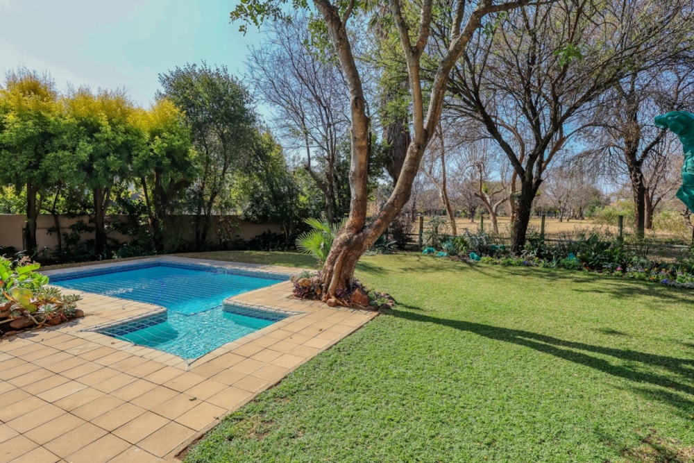 House for sale in Westlake, Hartbeespoort - 1HR1708983