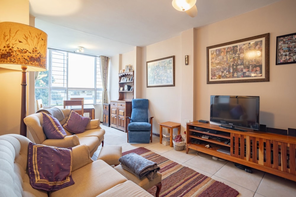 Apartment sold in Glenwood, Durban - 1DA1708128 Apartment sold in Glenwood, Durban - 1DA1708128