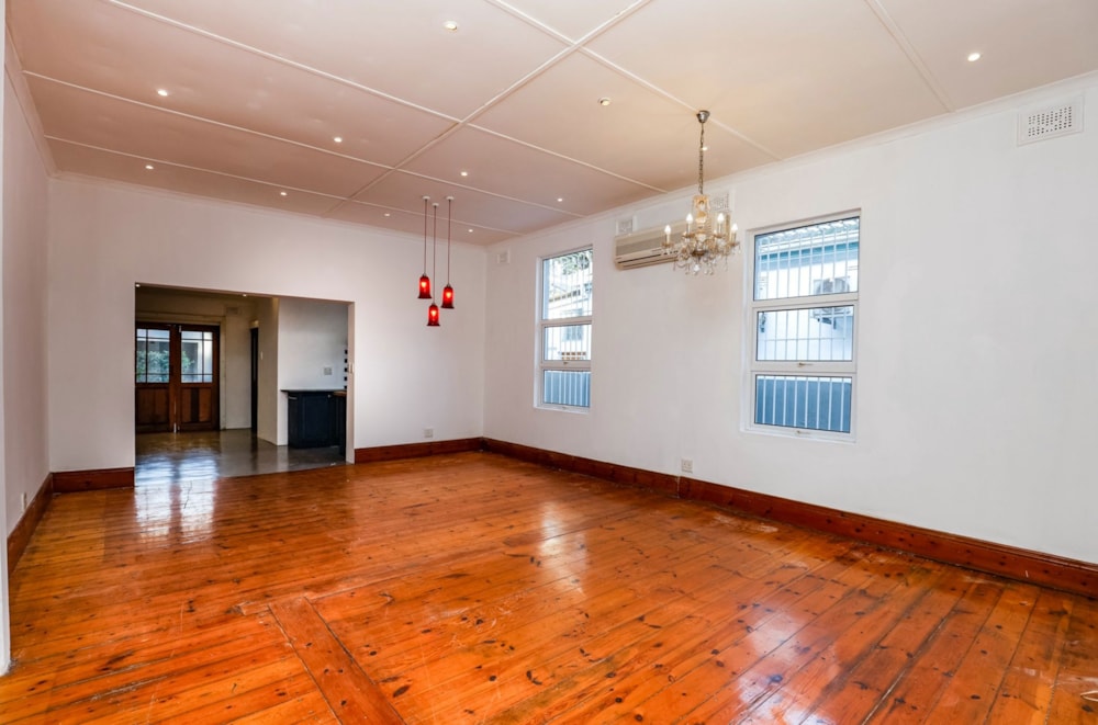 Townhouse for sale in Glenwood, Durban - 1DA1709155 Townhouse for sale in Glenwood, Durban - 1DA1709155