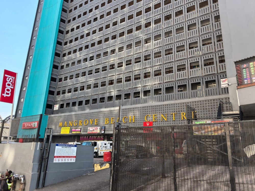 Apartment for sale in North Beach Durban - 1DA1708268 Apartment for sale in North Beach Durban - 1DA1708268