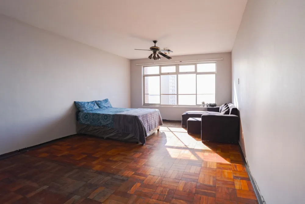 Studio apartment for sale in South Beach Durban - 1DA1708120 Studio apartment for sale in South Beach Durban - 1DA1708120