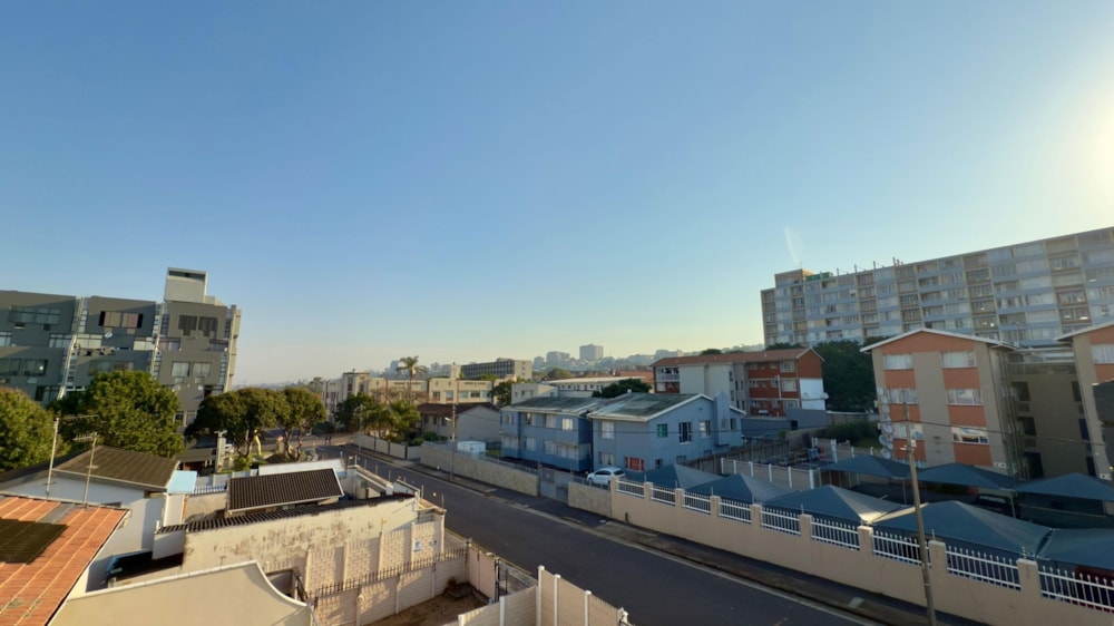 Bachelor apartment for sale in Essenwood - 1DA1708601 Bachelor apartment for sale in Essenwood - 1DA1708601