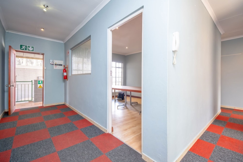 Commercial office for sale in Helderkruin - RAN1709364