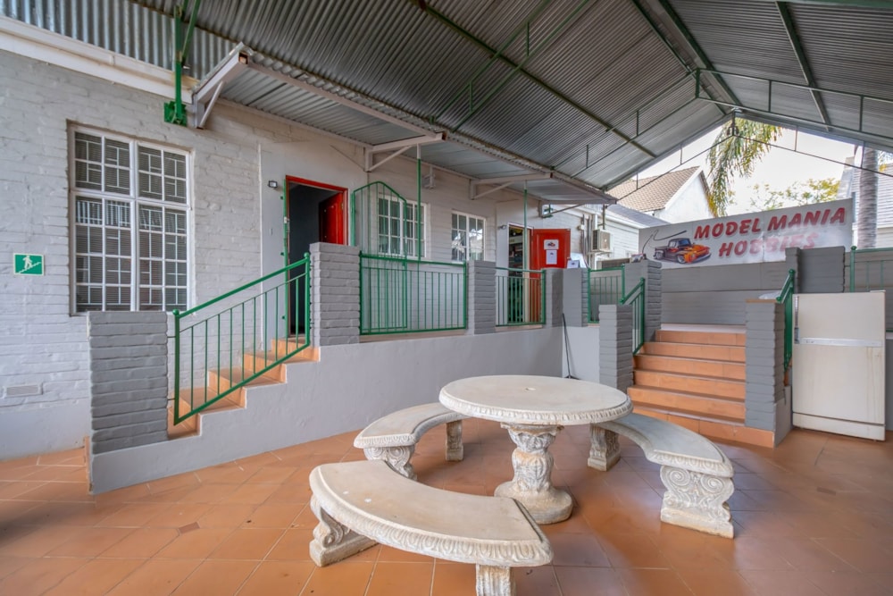 Commercial office for sale in Helderkruin - RAN1709364