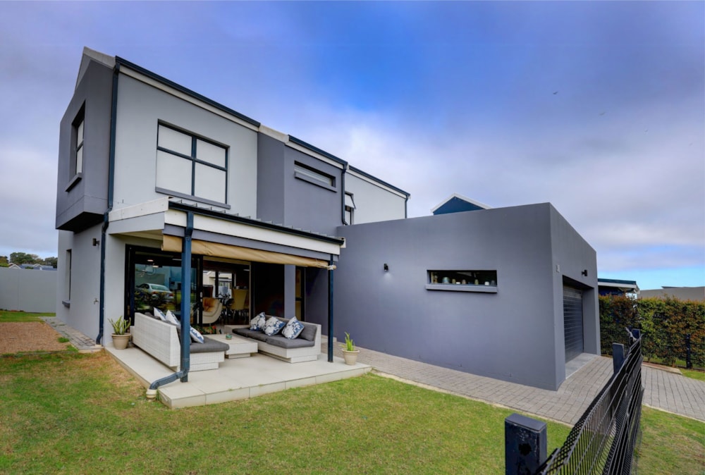 House for sale in Kraaibosch Park - GEO1707252 House for sale in Kraaibosch Park - GEO1707252