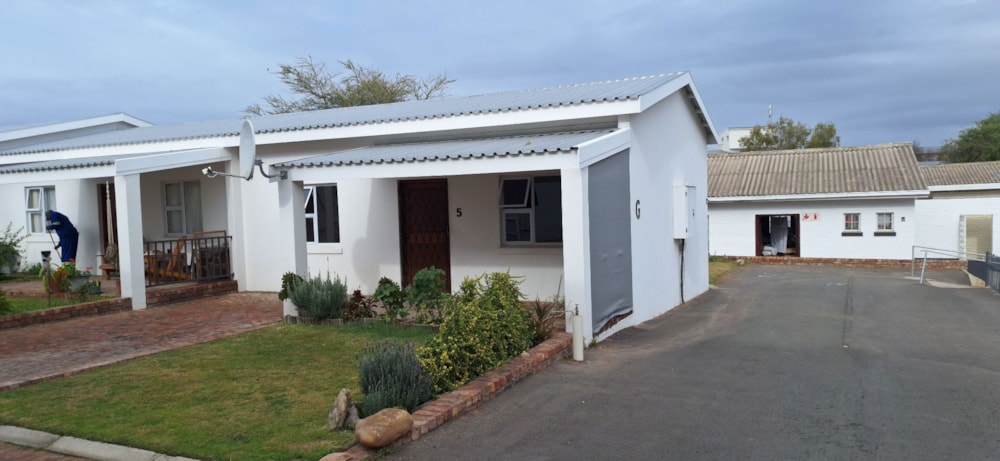 Retirement apartment for sale in Oudtshoorn North - 1OU1707287