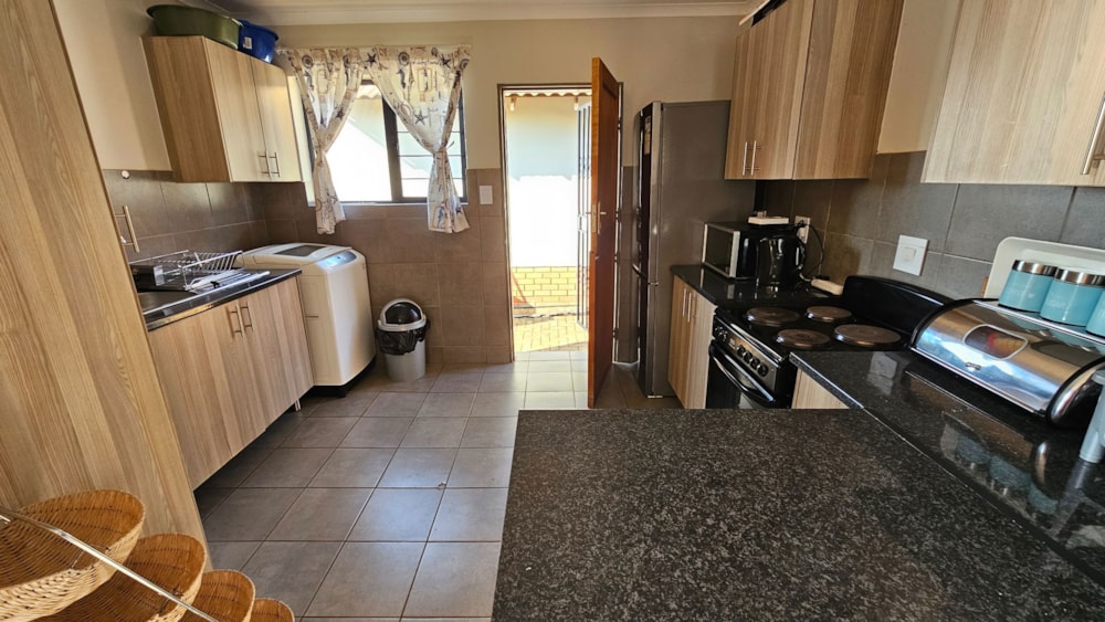 House let in Lydenburg (Mashishing) - 1LY1710010 House let in Lydenburg (Mashishing) - 1LY1710010
