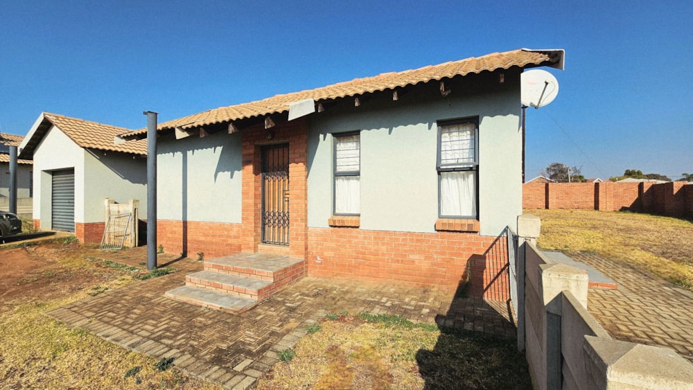 House let in Lydenburg (Mashishing) - 1LY1710010 House let in Lydenburg (Mashishing) - 1LY1710010