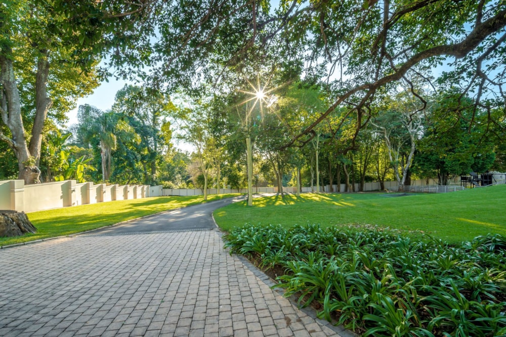 House for sale in Kloof - 1KF1659129