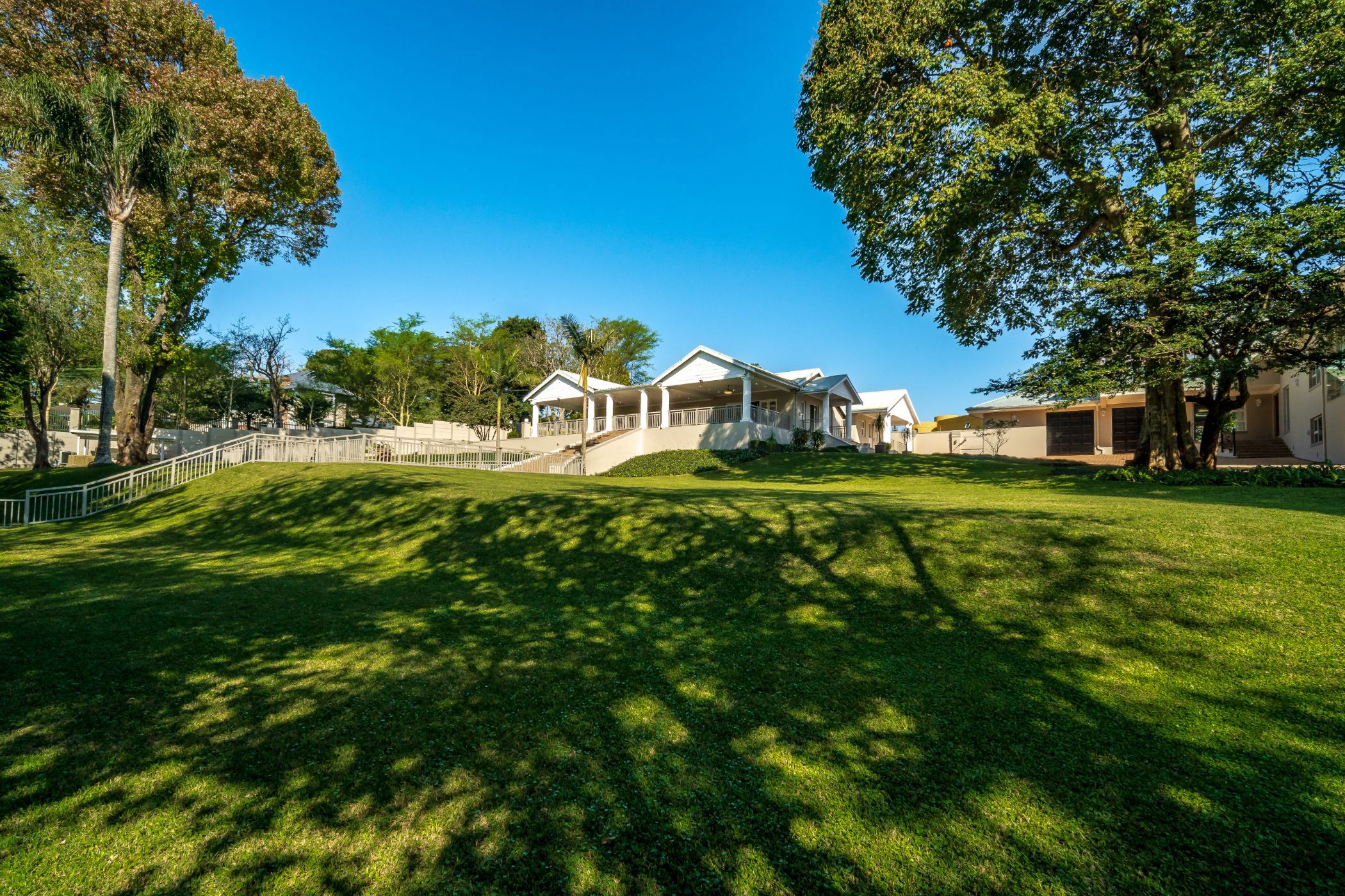 House for sale in Kloof - 1KF1659129