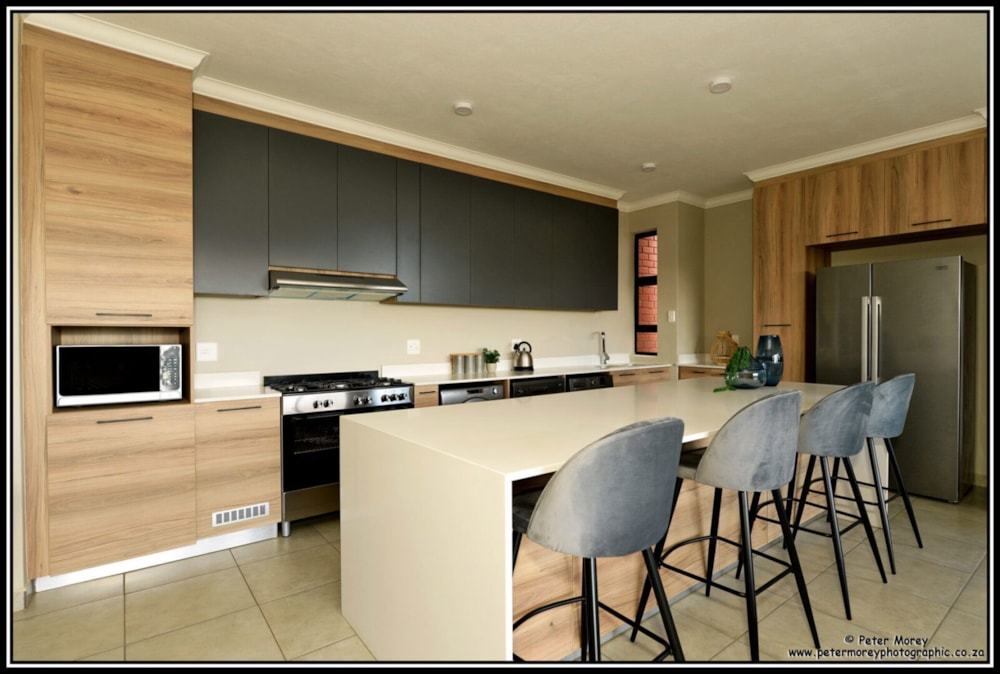 Townhouse let in Six Fountains - PTL1706172 Townhouse let in Six Fountains - PTL1706172