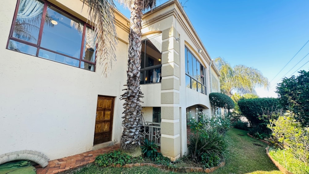 Security estate home for sale in Kosmos Ridge - 1HR1707139