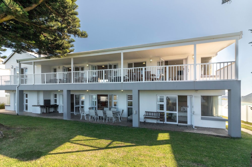 Double-storey house to rent in Kenton on Sea - 1KO1707226 Double-storey house to rent in Kenton on Sea - 1KO1707226