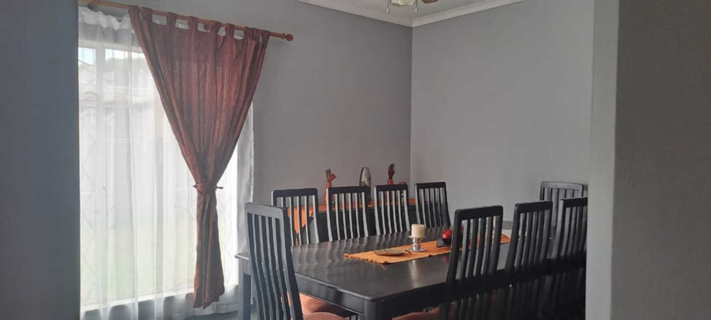 House for sale in Flora Gardens - 1VT1708674