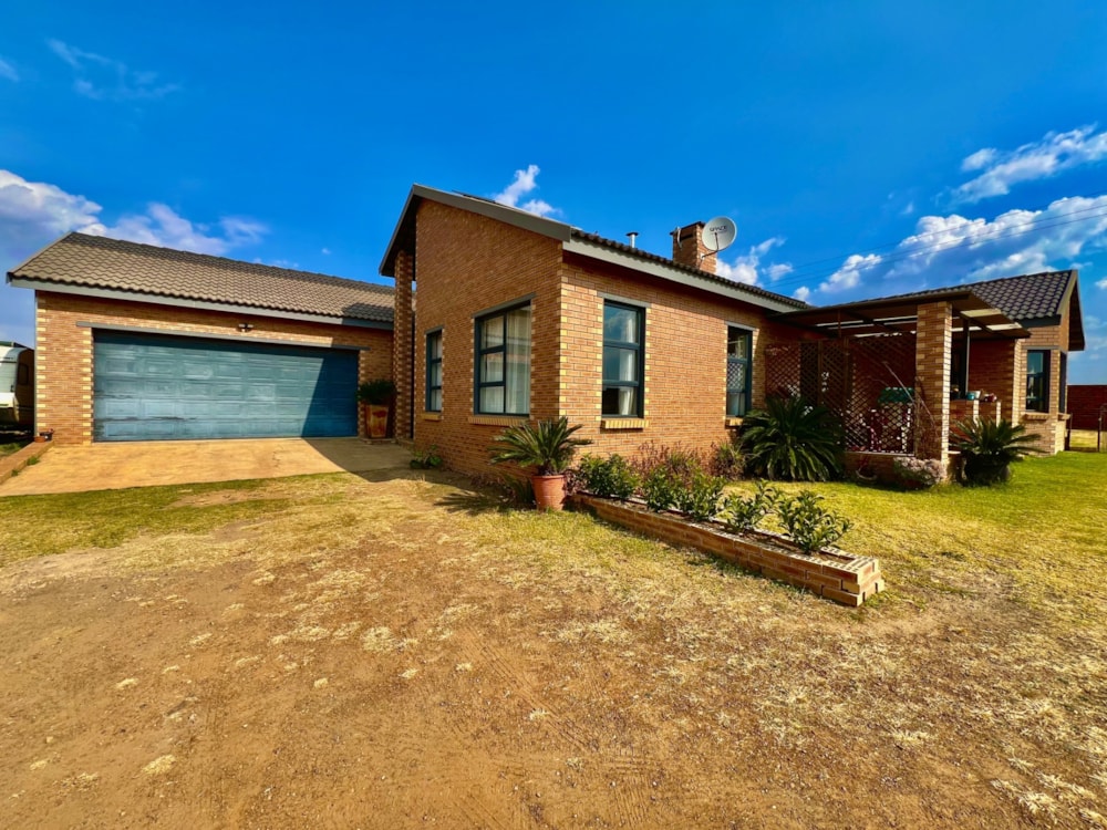 Security estate home for sale in Summer Place Estate - PRN1708647