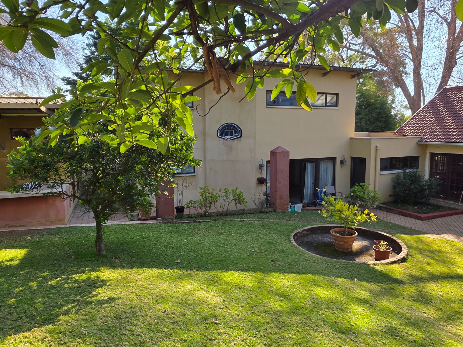 Cottage let in Craighall Park - JBL1707445