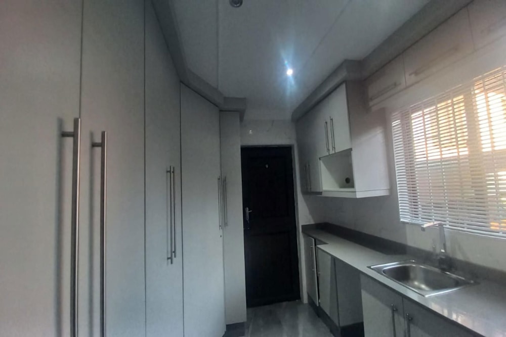 House let in Westville - 1WP1706376 House let in Westville - 1WP1706376