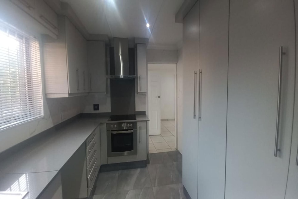 House let in Westville - 1WP1706376 House let in Westville - 1WP1706376