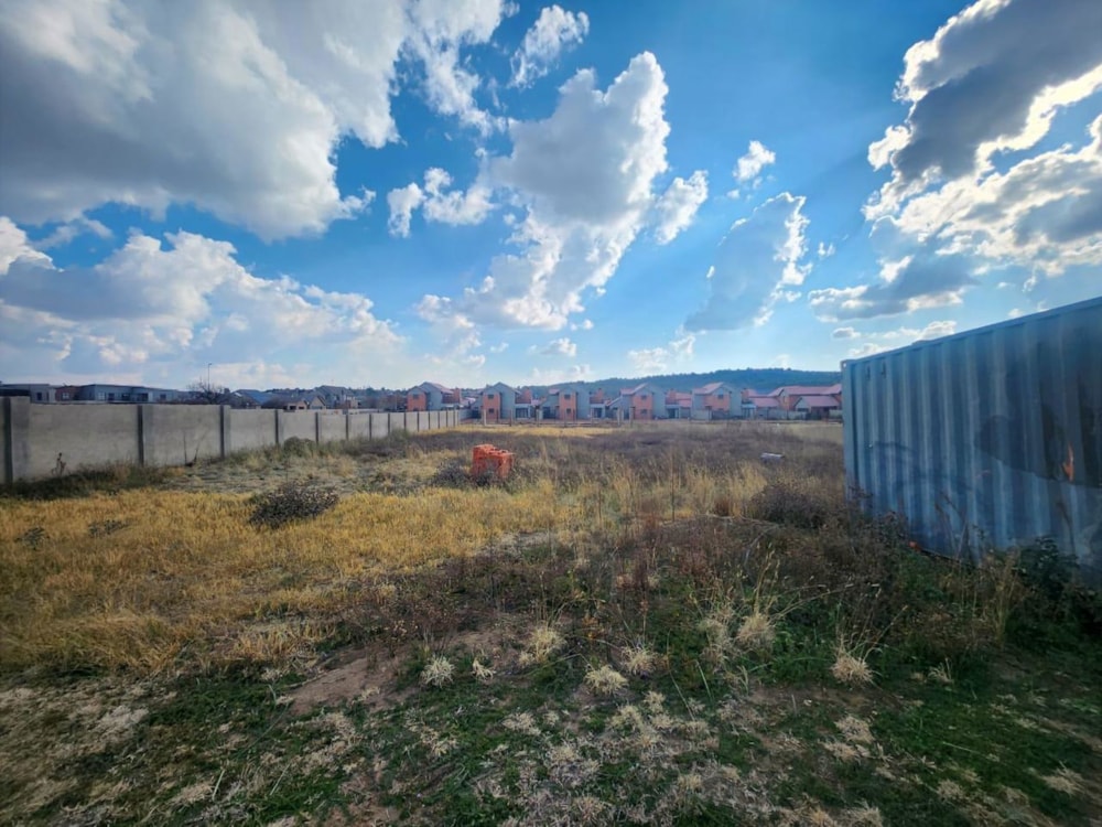 Residential vacant land for sale in Somerton Estate - 1BX1708809