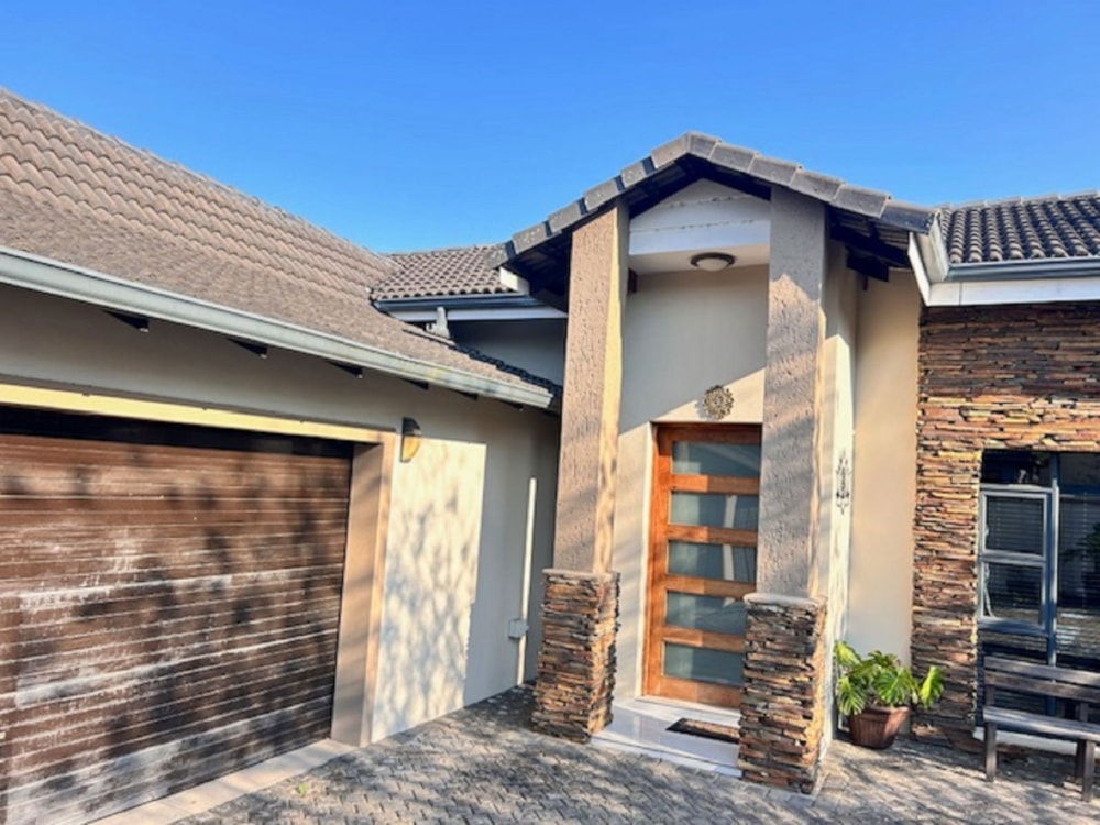 House for sale in Meer en See - 1RY1685936 House for sale in Meer en See - 1RY1685936