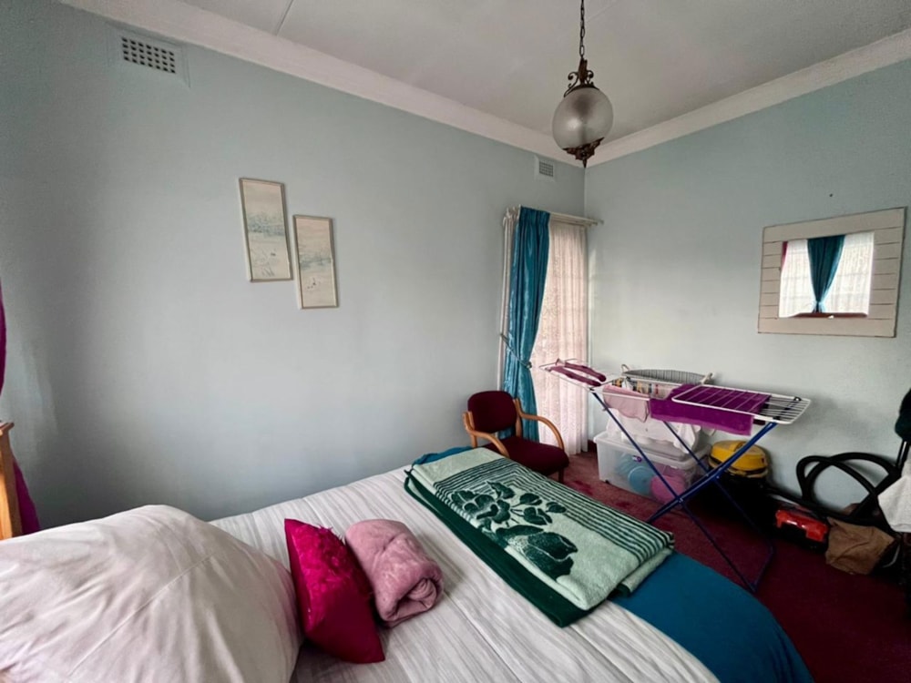 House for sale in Selection Park - 1SP1688406