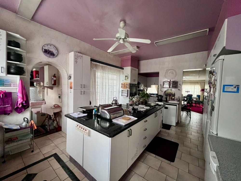 House for sale in Selection Park - 1SP1688406